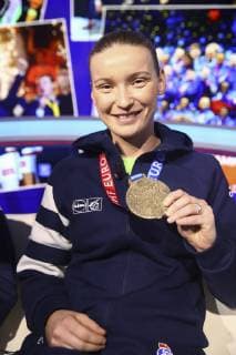 Amandine Leynaud (France) HANDBALL : L Equipe de France feminine Championne d Europe de handball sur le plateau de Beinsports - 17 12 2018 GwendolineLeGoff Panoramic 