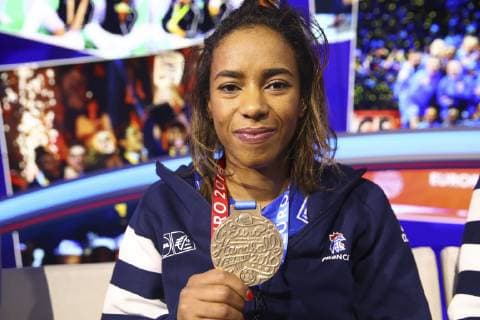 Estelle Nze Minko (France) HANDBALL : L Equipe de France feminine Championne d Europe de handball sur le plateau de Beinsports - 17 12 2018 GwendolineLeGoff Panoramic 