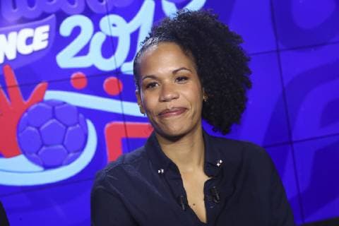 Amelie Goudjo HANDBALL : L Equipe de France feminine Championne d Europe de handball sur le plateau de Beinsports - 17 12 2018 GwendolineLeGoff Panoramic 