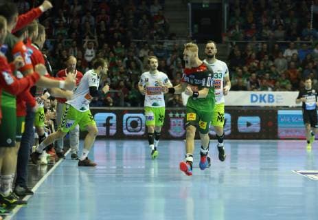 19 12 2018 xcsx Handball DHB Cup SC Magdeburg Frisch Auf Goeppingen emspor v l Matthias Musche SC Magdeburg cheers in front of his own bench after scoring DFL DFB REGULATIONS PROHIBIT ANY USE OF PHOTOGRAPHS as IMAGE SEQUENCES and or QUASI VIDEO Magdeburg