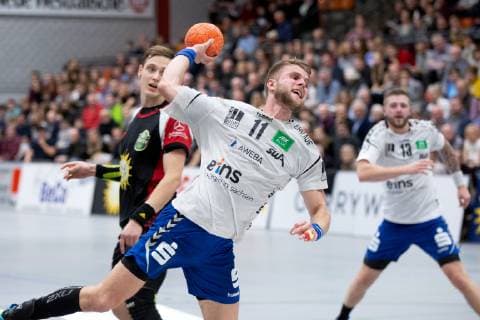 Luebbecke Germany 22 12 2018 2 Handball Bundesliga 2018 2019 TuS N Luebbecke vs EHV Aue M Benas Petreikis Aue Luebbecke Nordrhein Westfalen Germany Merkur Arena