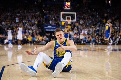 181222 Jonas Jerebko of Golden State Warriors reacts during a regular season NBA game between Golden State Warriors and Dallas Mavericks on December 22 2018 in Oakland Photo Joel Marklund BILDBYR u0081N kod JM 87819, detectedSourceLanguage  Copyright: JOELxMARKLUND BB181222JM022