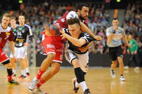 Handball Sports Club Hamburg vs. TuSEM Essen Handball 2 Bundesliga 23 12 18 Leif Tissier Nr 7 Handball Sports Club Hamburg vs. David Cyrill Akakpo Nr 19 TuSEM Essen Handball Sports Club Hamburg vs. TuSEM Essen Handball 2 Bundesliga 23 12 18 xtsx