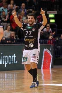 Handball 2 Bundesliga 2018 2019 Hamburg Handball vs. Tusem Essen Kevin Autumn Hamburg cheers Barclaycard Arena Hamburg Hamburg This image is for editorial use Use for advertising purposes requires additional approval This image is intended for advertising purposes only and requires additional approval.