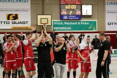 TuS Ferndorf TV Großwallstadt 26 12 2018 Hanging heads in the team of TuS Ferndorf after the 26 35 defeat against TV Großwallstadt Kreuztal Stählerwiese Germany