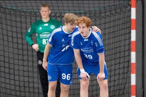 Luebbecke Germany 26 12 2018 2 Handball Bundesliga 2018 2019 TuS N Luebbecke vs TSV Bayer Dormagen L R Tim Roman Wieling Dormagen Lukas Stutzke Dormagen Luebbecke Nordrhein Westfalen Germany Merkur Arena