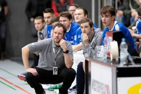 Luebbecke Germany 26 12 2018 2 Handball Bundesliga 2018 2019 TuS N Luebbecke vs TSV Bayer Dormagen Coach Joachim Kurth Dormagen Luebbecke Nordrhein Westfalen Germany Merkur Arena