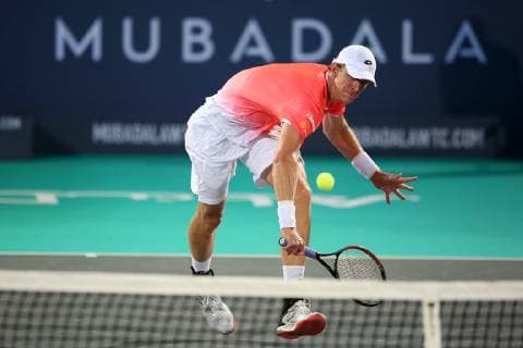 (181228) -- ABU DHABI, Dec. 28, 2018 (Xinhua) -- Kevin Anderson of South Africa returns the ball during his match against Hyeon Chung of South Korea at the 2018 Mubadala World Tennis Championship in Abu Dhabi, United Arab Emirates (UAE), on Dec. 27, 2018. Kevin Anderson won 2-1. (Xinhua Mahmoud Khaled) (SP)UAE-ABU DHABI-TENNIS-MUBADALA WORLD TENNIS CHAMPIONSHIP 