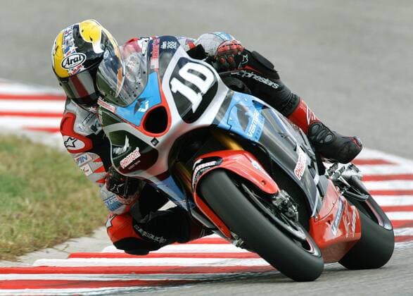 US KR211V rider Kenny Roberts JR during the MotoGP practice session for the Moto Grand Prix of Germany at the Sachsenring circuit in Hohenstein Ernstthal eastern Germany Saturday July 15 2006 The Moto GP will start on Sunday July 16 2006 Eckehard Schulz HOHENSTEIN ERNSTTHAL DEU