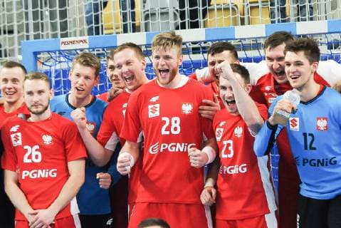 Handball, Länderspiel, Polen - Rumänien OPOLE 29.12.2018 PILKA RECZNA HANDBALL 4NATIONS CUP 2018 TOURNAMENT PUCHAR CZTERECH NARODOW MIEDZYNARODOWY TURNIEJ PILKI RECZNEJ MECZ O 1 MIEJSCE REPREZENTACJA POLSKI POLSKA - RUMUNIA POLAND - ROMANIA NZ radosc pilkarzy recznych reprezentacji polski FOT. MIROSLAW SZOZDA 400mm.pl NEWSPIX.PL --- Newspix.pl  179129122018SZO