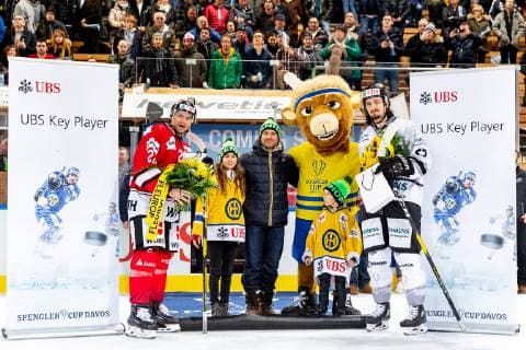 30 12 2018 Ice Hockey Season 2018 2019 Spengler Cup Semifinals Team Canada Thomas Sabo Ice Tigers Icetigers Nuremberg ThHa Zachary Boychuk 22 Team Canada Daniel Weiss White 57 Thomas Sabo Ice Tigers Player of the match