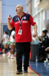 Handball 1 Bundesliga Women THC Frisch Auf Göppingen 30 12 18 Bad Langensalza Handball 1 Bundesliga Women Season 2018 2019 Thüringer Handballclub THC Frisch Auf Göppingen pictured Trainer Herbert Müller THC