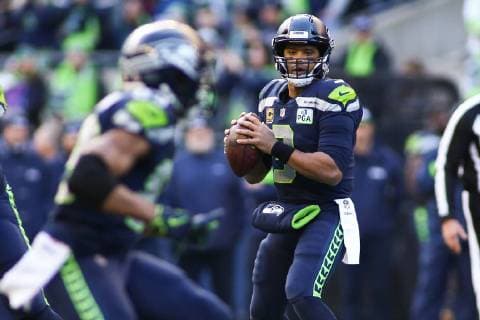 December 30, 2018: Seattle Seahawks quarterback Russell Wilson (3) looks for receivers during a game between the Arizona Cardinals and the Seattle Seahawks at CenturyLink Field in Seattle, WA. The Seahawks defeated the Cardinals 27-24. CSM NFL American Football Herren USA 2018: Cardinals vs Seahawks DEC 30 - ZUMAc04_ 20181230_zaf_c04_252 Copyright: xSeanxBrownx