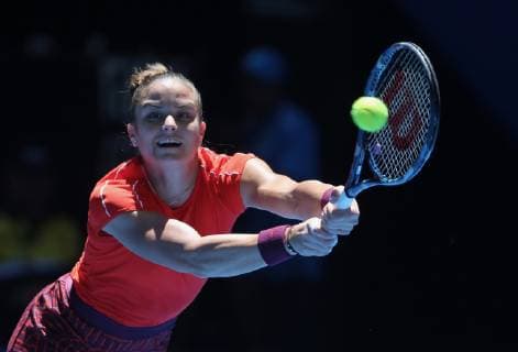 (181231) -- PERTH, Dec. 31, 2018 (Xinhua) -- Maria Sakkari of Greece returns the ball during the women s single match against Serena Williams of the United States between the United States and Greece at Hopman Cup mixed teams tennis tournament in Perth, Australia, Dec. 31 , 2018. Maria Sakkari lost 0-2. (Xinhua Zhou Dan) (SP)AUSTRALIA-PERTH-TENNIS-HOPMAN CUP 
