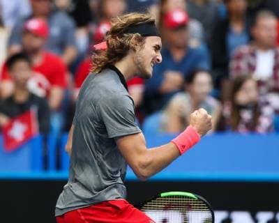 Stefanos Tsitsipas makes the fist and cheers cheers joy emotion Copyright: xJuergenxHasenkopfx