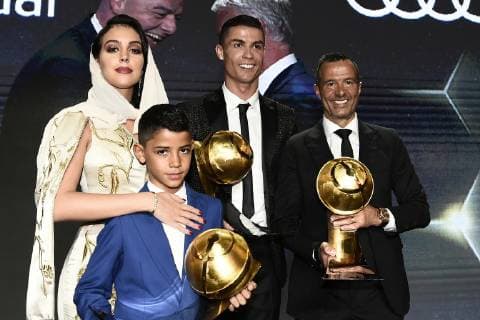 Foto Fabio Ferrari - LaPresse 03 Gennaio 2019 Dubai ( Emirati Arabi ) Globe Soccer Award 2019 - Decima Edizione. Nella foto:Cristiano Ronaldo con la famiglia e Jorge Mendes photo Fabio Ferrari LaPresse January 03, 2019 Dubai (Unated Arab Emirate) Sport Globe Soccer Award 2016 - 10th Edition. In the pic: Cristiano Ronaldo, Jorge Mendes  Copyright: xFabioxFerrari LaPresse LaPresse x