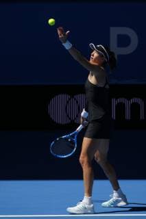 4th January 2019, RAC Arena, Perth, Australia; Hopman Cup Tennis, sponsored by Mastercard; Garbine Muguruza of Team Spain serves to Alize Cornet of Team France  ActionPlus12092760 DavidxWoodley