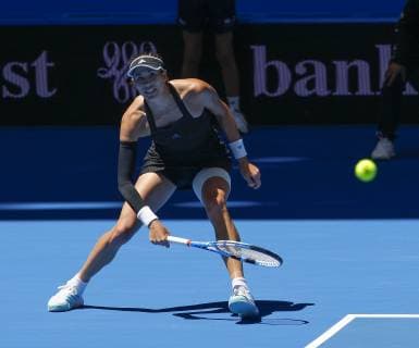 4th January 2019, RAC Arena, Perth, Australia; Hopman Cup Tennis, sponsored by Mastercard; Garbine Muguruza of Team Spain plays a forehand shot against Alize Cornet of Team France  ActionPlus12092768 DavidxWoodley