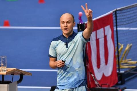 GER International DTB Tennis Congress 2019 04 01 2018 Estrel Congress Center Berlin GER International DTB Tennis Congress 2019 in picture Ruben Neyens talks about Kids Tennis Blue and gesticulates nph Mauelshagen nph00321