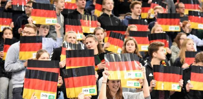 04 01 2019 xkhx Hannover Tui Arena Deutscher Handballbund DHB Handball international Germany GER vs. Czech Czech Republic German handball fans with black red yellow cardboards