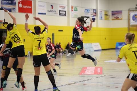 Lea Neubrander SG H2Ku Herrenberg goal throwing handball women HC Roedertal SG H2Ku Herrenberg 2 league 05 01 2018 Grossroehrsdorf Copyright: xEIBNER eerx ep_eer