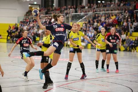 Jurate Zilinskaite SG H2Ku Herrenberg goal throwing handball women HC Roedertal SG H2Ku Herrenberg 2 league 05 01 2018 Grossroehrsdorf Copyright: xEIBNER eerx ep_eer