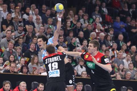 Germany vs Argentina Handball international 06 01 19 Federico Matias Vieyra Argentina 10 vs de19 and Finn Lemke Germany 06 xmmkx
