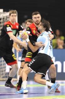 Photo Defense of Jannik Kohlbacher Germany against Federico Vieyra Handball International match on So 06 01 2019 in Kiel Germany Argentina