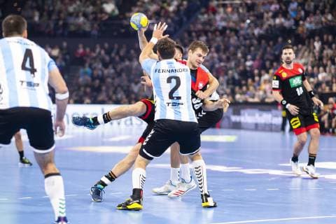 Fabian Boehm Nr 38 Germany vs. Federico Gaston Fernandez Nr 2 Argentina Germany vs Argentina Handball Test match 06 01 19 Kiel Schleswig Holstein Germany Sparkassen Arena Copyright: xAgentur54Gradx xFelixxKoenigx
