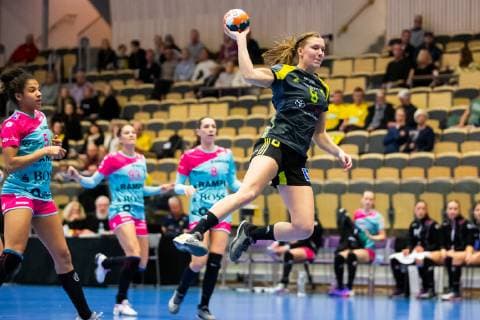 190106 Sävehofs Johanna Forsberg during a handball match in the EHF Cup between Sävehof and TusSies Metzingen on January 6, 2019 in Partille, detectedSourceLanguage  Copyright: MICHAELxERICHSEN BB190106ZV023