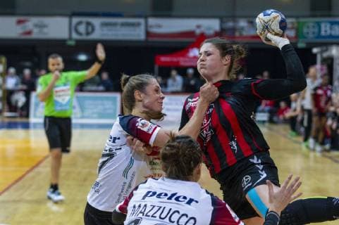 Handball Bundesliga TSV Bayer 04 Leverkusen vs Thueringer HC 17 24 Impressions of the Handball Bundesliga TSV Bayer 04 Leverkusen vs Thueringer HC 17 24 on 6 1 2018 in Leverkusen Ostermann Arena Germany xrkx