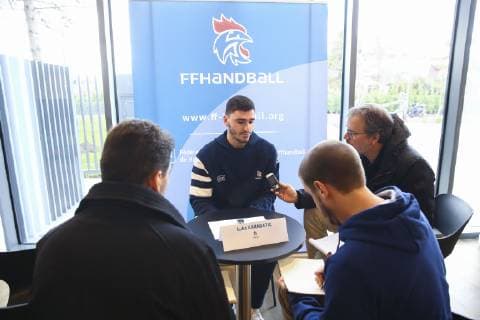 Handball WM, Nationalteam Frankreich Pressekonferenz Kadernominierung Ludovic Fabregas interviewe HANDBALL : Conference de presse de presentation Equipe France pour le Mondial 2019 - 08 01 2019 GwendolineLeGoff Panoramic 