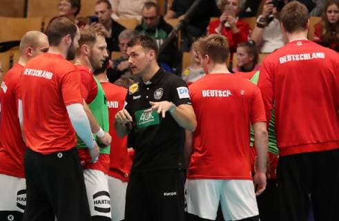 Coach Christian Prokop about the team talking public training in the run-up to the World Cup in Germany and Denmark Sport Handball DHB National Team Men Season 2018 2019 08 01 2019 GER BRDeutschland