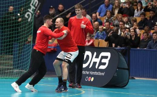 Duel of the Berlin fox Fabian Wiede and Paul Drux at the open training of the German national team before the mens handball world championship 2019 on 08 01 2019 in the gym of the sports forum in Berlin Handball world championship 2019 Preparation open training of the national team