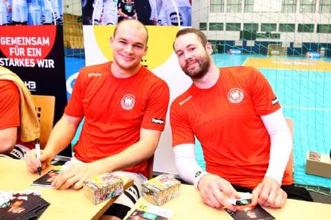 Handball Men Season 2018 19 World Championship 2019 in Germany and Denmark public training of the German national team autograph session after training Paul Drux Nr 95 Germany Steffen Fäth Nr 23 Germany 08 01 19 Copyright: xMatthiasxKochx