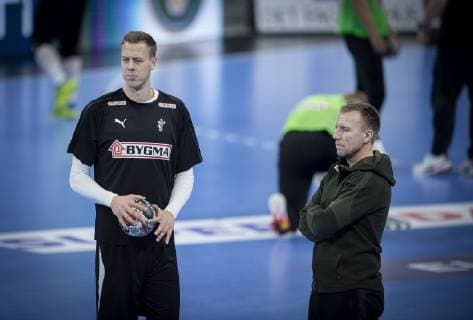 Nikolaj Markussen and danish coach Henrik Kronborg during the training at Royal Arena on Wednesday 9 January 2019 Copenhagen Denmark, detectedSourceLanguage  Copyright: Scanpix LiselottexSabroex cop101 spdk20190109-145828-L