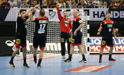 Cheers from the German team after goal at the opening match Korea vs. Germany of the mens handball world championship 2019 on 10 01 2019 in the Mercedes Benz Arena in Berlin Handball world championship 2019 Group A Korea vs Germany