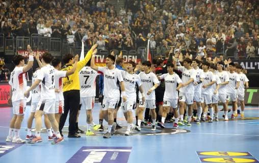 GER Handball WM 2019 Germany vs Korea 10 01 2019 Mercedes Benz Arena Berlin GER Handball WM 2019 Germany vs Korea in picture Korean Team nordphotox xEngler nph00076