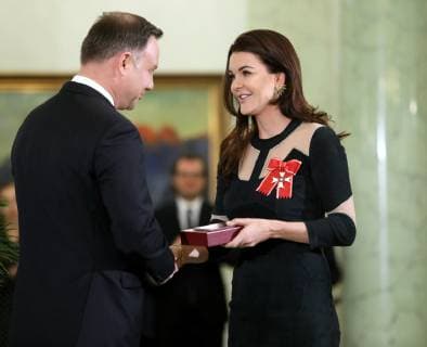 Agnieszka Radwanska is honoured with the Commander s Cros Agnieszka Radwanska is honoured by the president of Poland Andrzej Duda with the Commander s Cross on January 11, 2019 in Warsaw, Poland.  EN_01356999_0036
