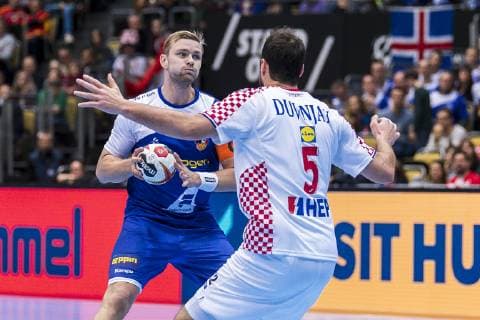 Munich Germany 11 January 2019 World Cup 2019 Men Group B Island vs Croatia vs Aron Palmarsson Island Domagoj Duvnjak Croatia THW Kiel Munich Olympic Hall Bayern Germany