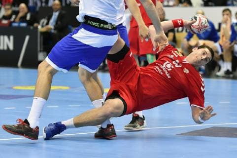 Mijaljo Marsenic Serbia at litter left Gleb Kalarash and right Dmitrj Kiselev both Russia Serbia Russia Russia Federation IHF Handball World Championship 2019 Hanball World Championship 2019 Men Men Men Handball Germany Germany Germany Preliminary Round Group A group A Berlin 11 1 2019