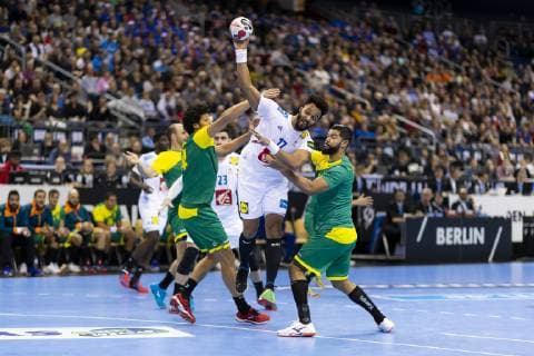 Timothey N Guessan No 17 France vs Thiagus Petrus Santos No 14 Brazil and Thiago Ponciano No 35 Brazil Brazil vs France Preliminary Round Handball IHF Handball World Championship 11 01 19 Berlin Berlin Germany Mercedes Benz Arena Copyright: xAgentur54Gradx xFelixxKoenigx