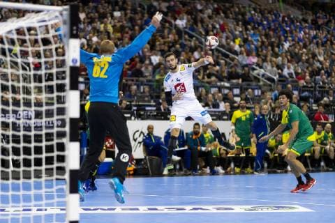 Nedim Remili No 5 France vs Leonardo Terceriol No 62 Brazil Brazil vs France Preliminary Round Handball IHF Handball World Championship 11 01 19 Berlin Berlin Germany Mercedes Benz Arena Copyright: xAgentur54Gradx xFelixxKoenigx