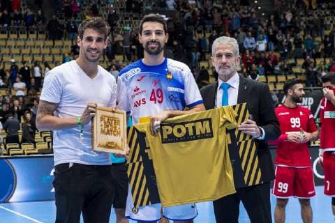 Muenchen Germany 11 January 2019 WM 2019 Men Group B Bahrain vs Spain v li Player of the Match Javi Martinez FC Bayern Munich Ferran Sole Spain Muenchen Olympiahalle Bayern Germany