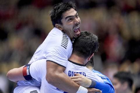 Handball WM, Österreich - Chile Javier Frelijj (9) of Chile celebrates with teammates after the during the men s IHF Handball World Championship WM Weltmeisterschaft Group C match 16, between Austria and Chile. Herning Denmark on Saturday Jan 12 2019 Herning Denmark, Denmark 