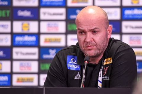 Handball WM, Österreich - Chile HANDBALL - IHF WC, AUT vs CHI HERNING,DENMARK,12.JAN.19 - HANDBALL - IHF Men s World Championships, international match Länderspiel Austria vs Chile. Image shows the disappointment of head coach Patrekur Johannesson (AUT) at the press conference PK Pressekonferenz GEPAxpictures xOliverxLerch
