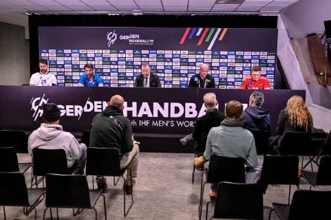 HANDBALL - IHF WC, AUT vs CHI HERNING,DENMARK,12.JAN.19 - HANDBALL - IHF Men s World Championships, international match Länderspiel Austria vs Chile. Image shows the press conference PK Pressekonferenz with Marco Oneto, head coach Mateo Garalda (CHI), head coach Patrekur Johannesson and Nikola Bilyk (AUT). GEPAxpictures xOliverxLerch