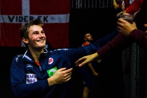 190112 Magnus Abelvik R¿d of Norway thanks supporters after the IHF World Handball Championship match between Norway and Saudi Arabia on January 12 2019 in Herning Photo Jon Olav Nesvold BILDBYR u0081N kod JE 160396, detectedSourceLanguage  Copyright: JONxOLAVxNESVOLD BB190112JE097