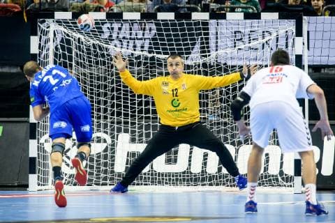 France vs. Serbia Handball World Championship 2019 12 01 2019 Svetislav Verkic SRB 12 at a seven-meter match against Michael Guigou FRA 21 between France and Serbia at the Handball World Championship in Berlin on 12 01 2019 Berlin BER Germany Mercedes Benz Arena