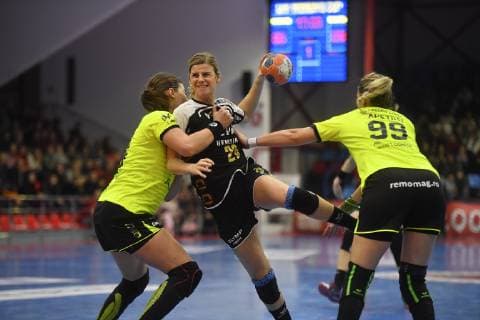 Handball, EHF Cup, SC Magura Cisnadie - SG BBM Bietigheim Sports Club Magura Cisnadie - SG BBM Bietigheim SG BBM Bietigheim s Antje Malestein in action against Magura Cisnadie s Oana Apetrei during the Women EHF Cup handball match between Sports Club Magura Cisnadie and SG BBM Bietigheim, in Cisnadie, Romania, 13 january 2019, Alex Nicodim Copyright: xAlexxNicodimx